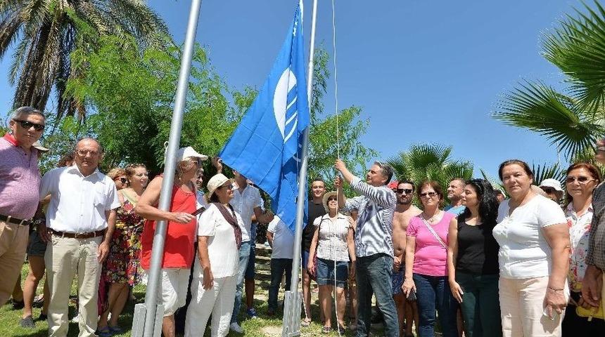Muratpaşa&rsquo;da D&ouml;rt Plajda Mavi Bayrak T&ouml;reni