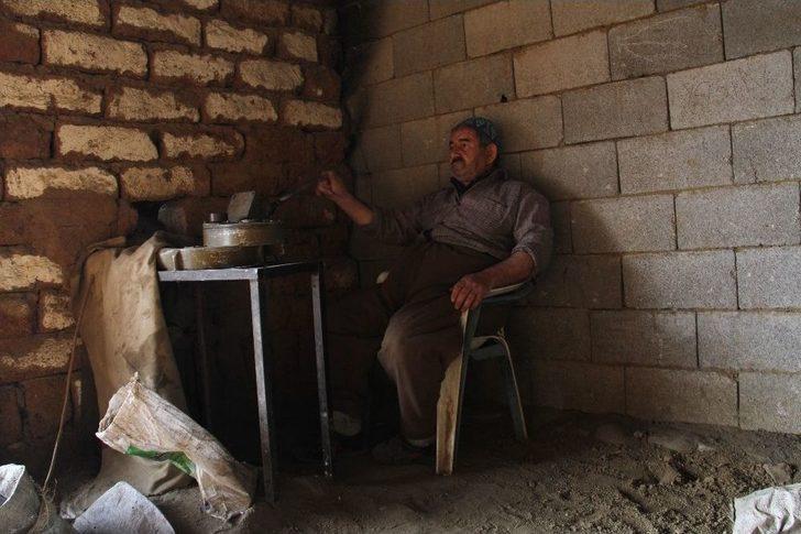 Sınırda 50 Yıldır Demir Dövüp Ekmeğini Çıkartıyor G4