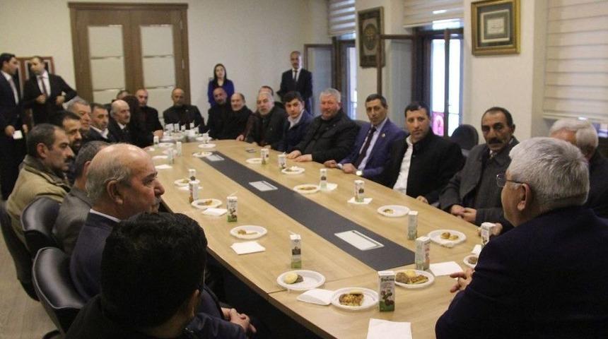 Başkan Ka&ccedil;anta&rsquo;dan Muhtarlara Bilgisayar