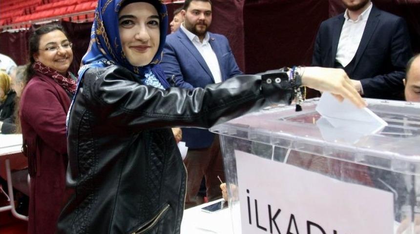 Ak Parti&rsquo;de Temay&uuml;l Heyecanı