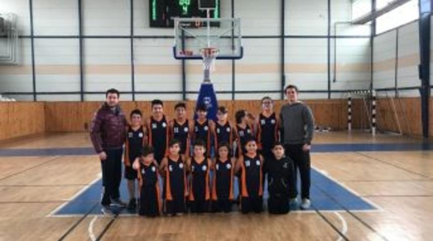 Kardelen Koleji K&uuml;&ccedil;&uuml;k Erkekler Basketbol Şampiyonu Oldu