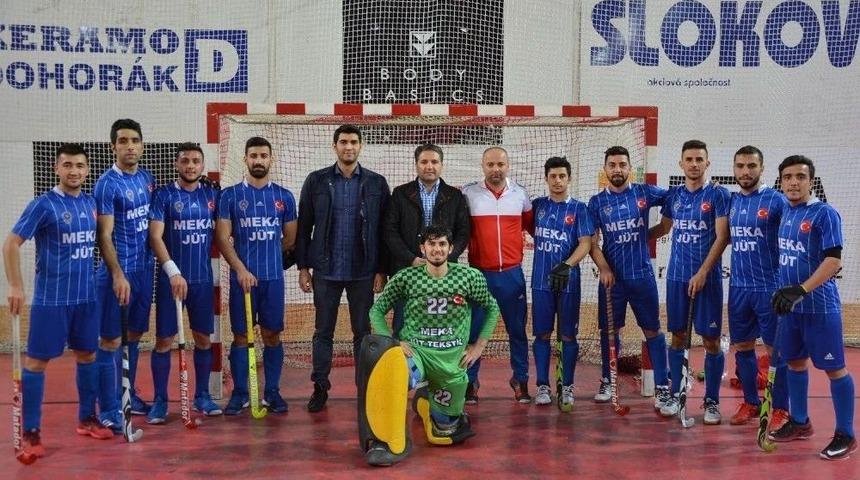 Polisg&uuml;c&uuml; Macaristan Ekibine Gol Yağdırdı: 9-4