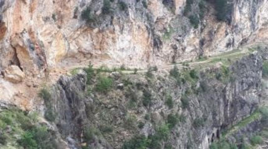 Tarsus&rsquo;ta Heyelan Su Kesintisine Neden Oldu