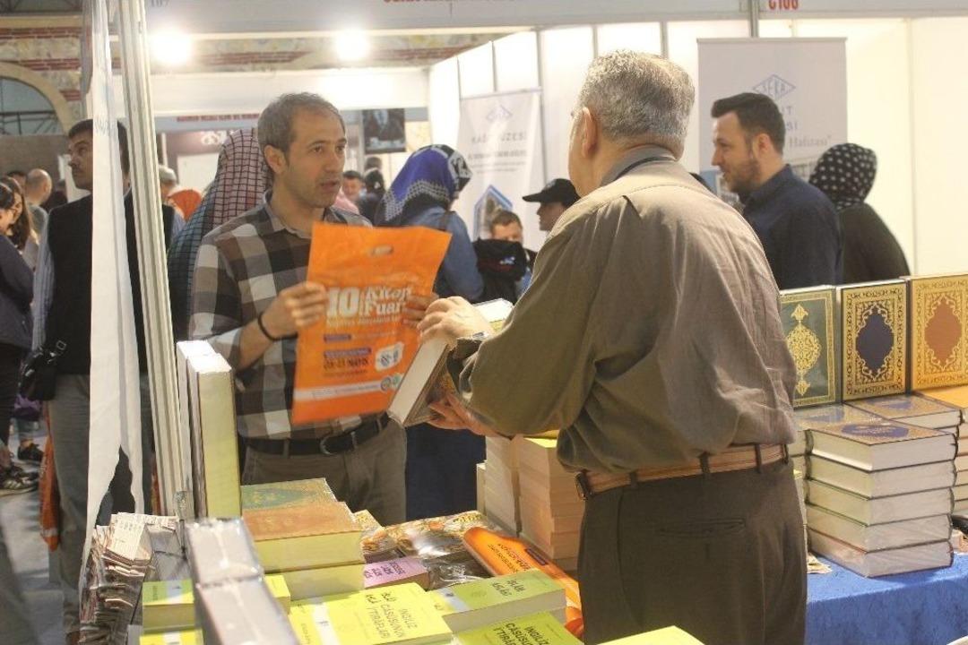 İhlas Holding 10. Kocaeli Kitap Fuarı&rsquo;nda