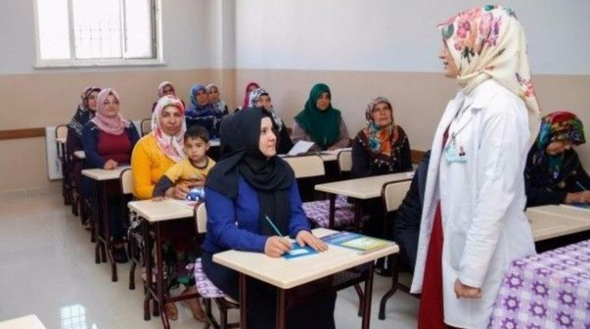 Çilimli’de Okuma Yazma Bilmeyen Kalmayacak