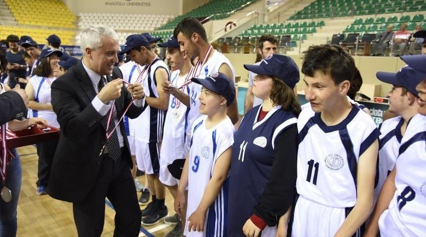 Bahar Şenliklerinin Şampiyonu Özel Eğitimli Çocuklar Oldu