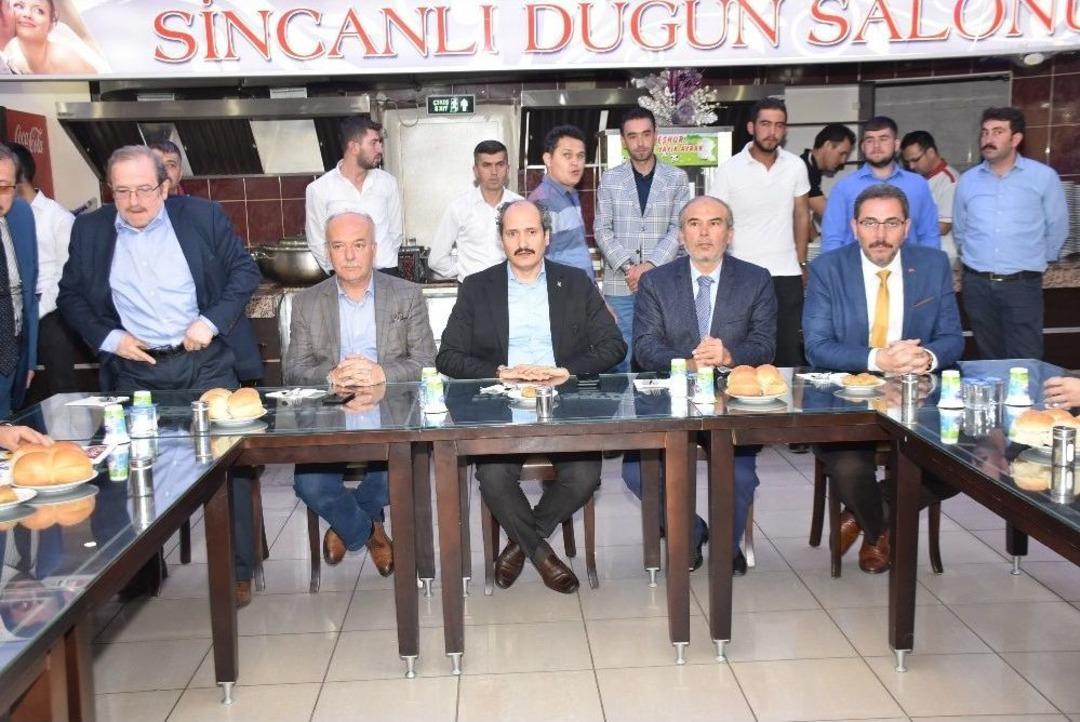 Dursunbey Ak Parti&rsquo;de Vefa Buluşması