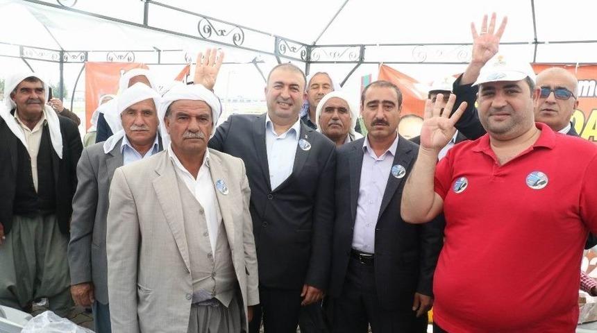 Ak Parti&rsquo;de Temay&uuml;l Yoklaması Yapıldı