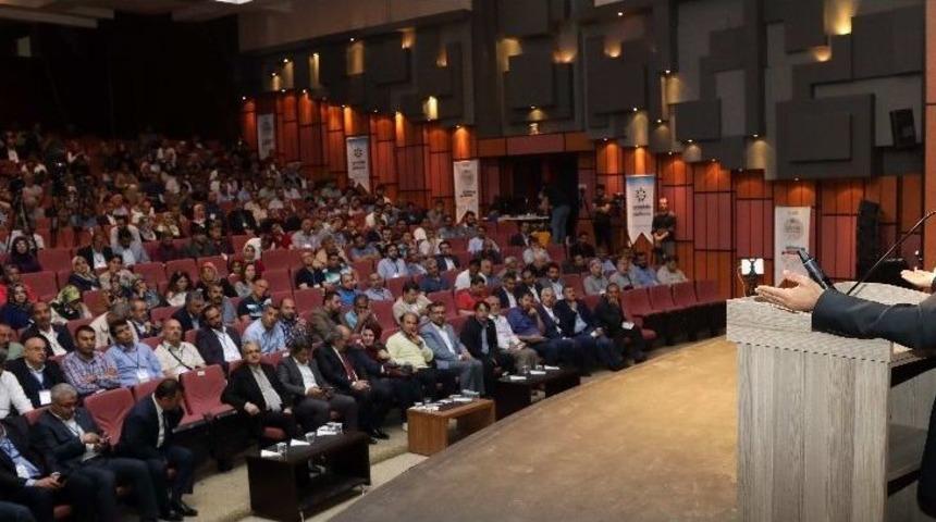 Ga&uuml;n&rsquo;de &ldquo;eğitim Meselemiz\felsefemiz" Konulu 11. &Ouml;ğretmen Sempozyumu