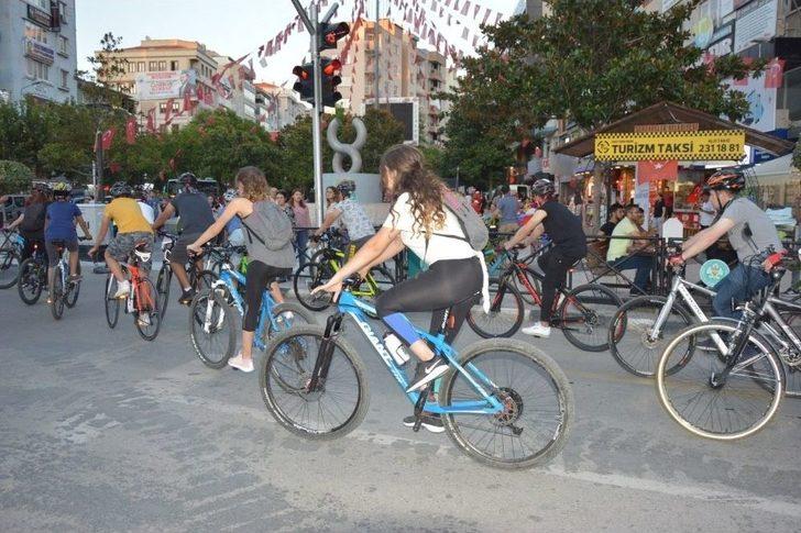 Trafik Kazasında Hayatını Kaybeden 11 Bisikletli Anıldı G2