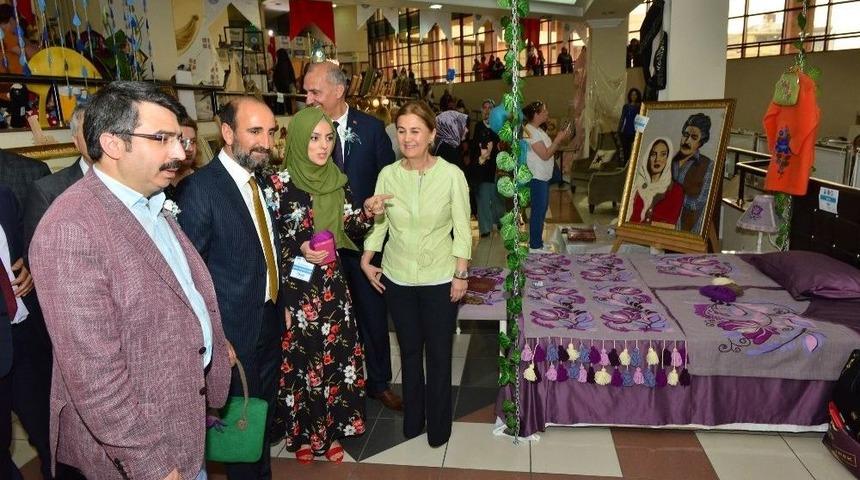 Yıldırımlı Kadınların Eserleri G&ouml;r&uuml;c&uuml;ye &Ccedil;ıktı