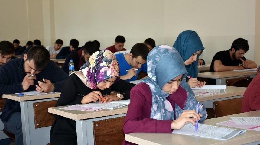 Mş&uuml;&rsquo;de &ldquo;kur&rsquo;an-ı Kerim Meali Ve Hadis-i Şerif Yarışması&rdquo;