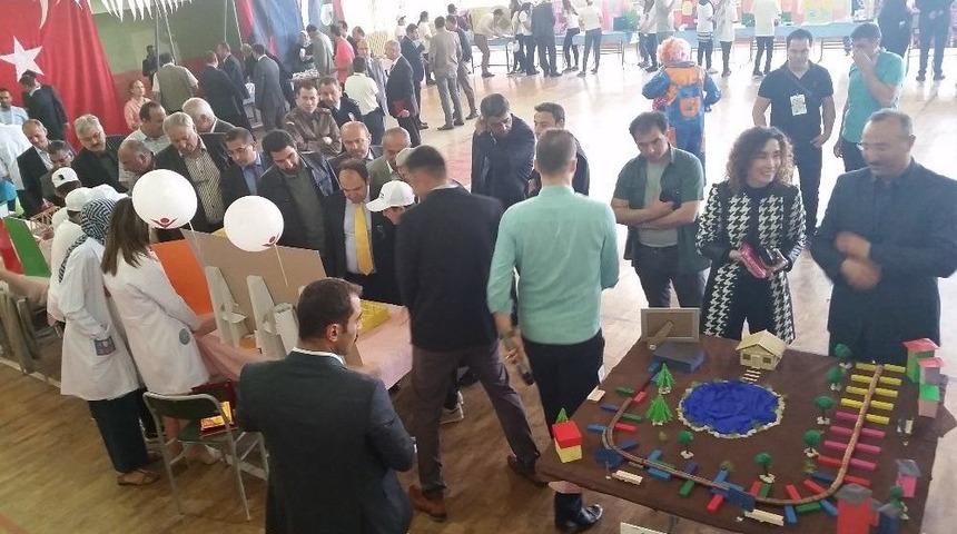 Kulu&rsquo;da &Ouml;ğrenciler T&uuml;bitak Fuarında Projelerini Sergiledi