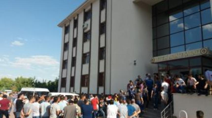 6 Yaşındaki Erkek &Ccedil;ocuğuna Cinsel İstismar İddiası İl&ccedil;eyi Ayağa Kaldırdı