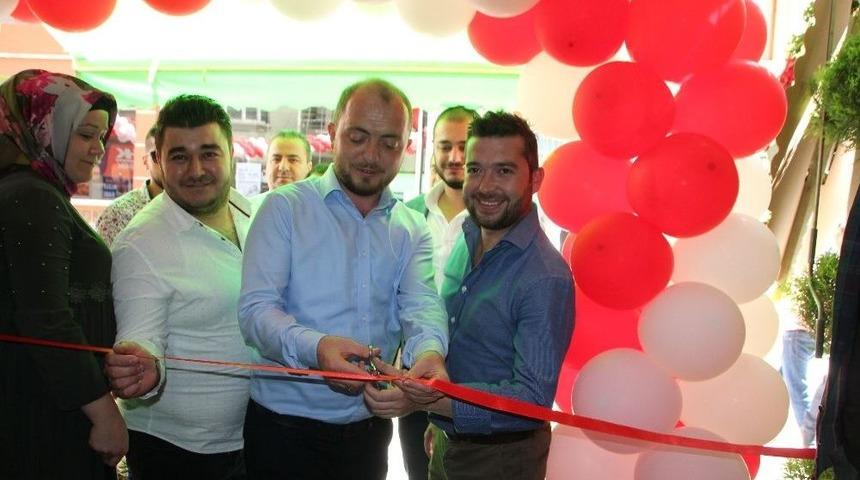 Ak Parti İl Başkanı Karabıyık İş Yeri Açılışına Katıldı