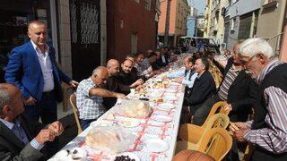 Keşap Belediye Başkanı Emür, Esnaf Buluşmalarını Sürdürüyor