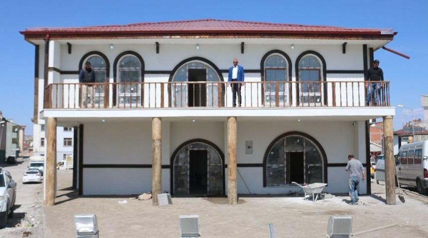 Dede, Torun Gen&ccedil;lik Merkezinin Yapımı Tamamlandı