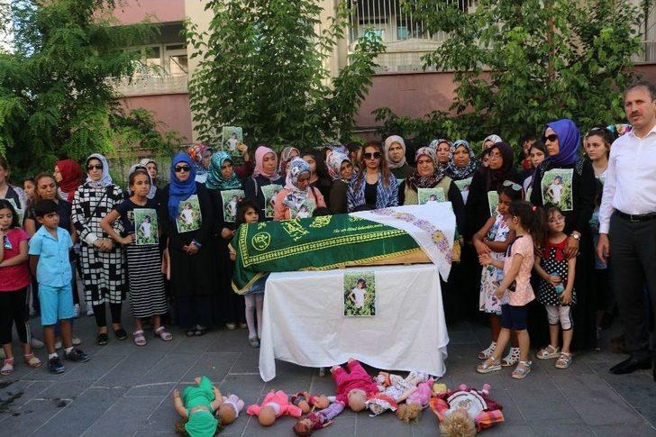 Eylül İçin Eylem Yapan Kadınlar, Tabut Taşıyıp İdam İstedi G3