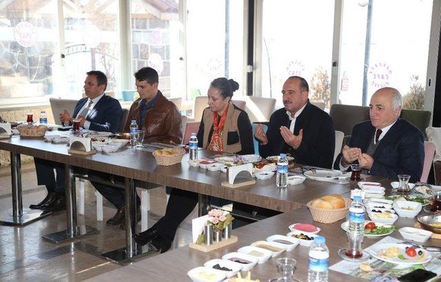 Başkan Duruay, Hemşehri Dernekleri İle Buluştu 1