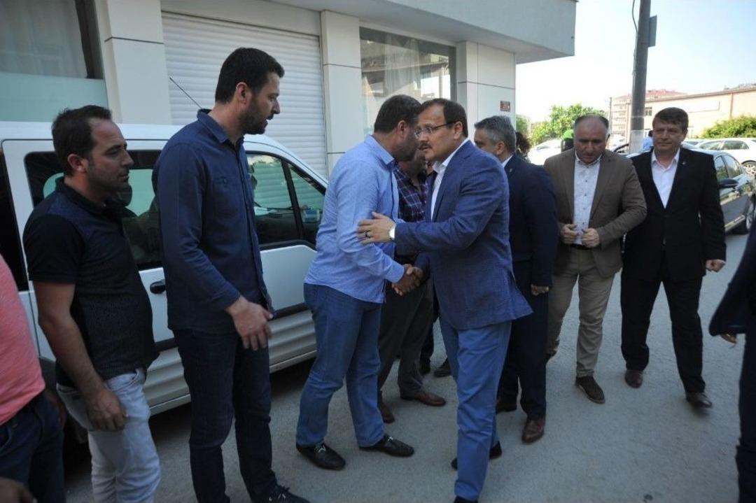 &Ccedil;avuşoğlu&rsquo;ndan G&ouml;lde Boğulan Gencin Ailesine Ziyaret