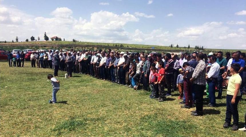 Balışeyhliler Yağmur Duasına &Ccedil;ıktı