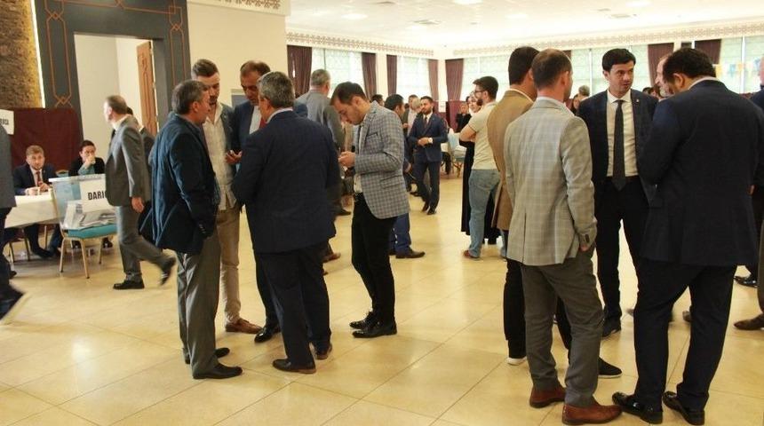 Ak Parti İstanbul Milletvekili Mustafa Şentop: "tamamen Negatif Olmak &Uuml;zere Kurulmuş Bir &Ccedil;alışma Olmaz"