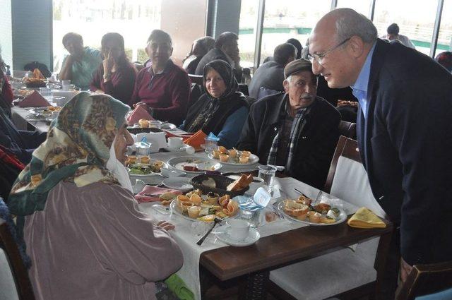 Şehit Aileleri İle Gaziler Bir Araya Geldi 3