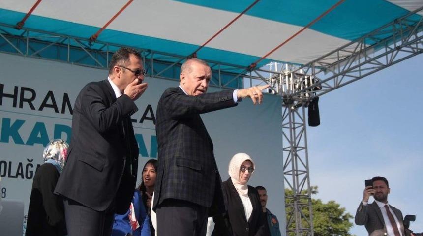 Cumhurbaşkanı’na Büyük İlgi