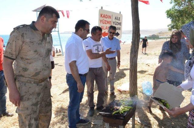 Erciş Belediyesi Kadın Ve Aile Plajı’nın Sezon Açılışı Gerçekleştirildi