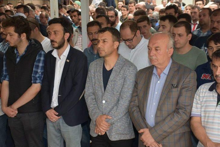 Dursunbey Mhp İlçe Başkanı Hayatını Kaybetti G1