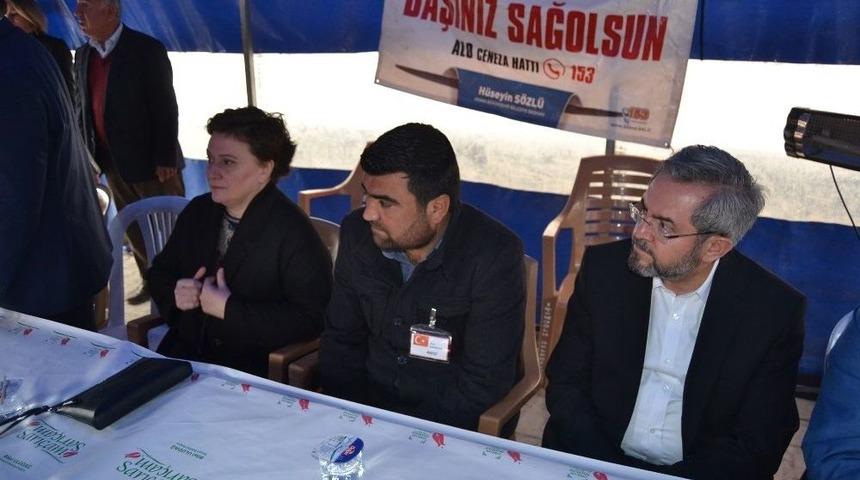 Vekillerden Şehit Evine Taziye Ziyareti