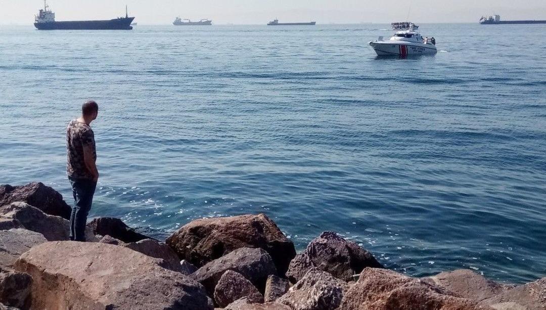 Teknesi Su Aldığı İ&ccedil;in Denize Atlayan Ve Kaybolan Serkan Kuloğlu&rsquo;nu Arama &Ccedil;alışmaları S&uuml;r&uuml;yor