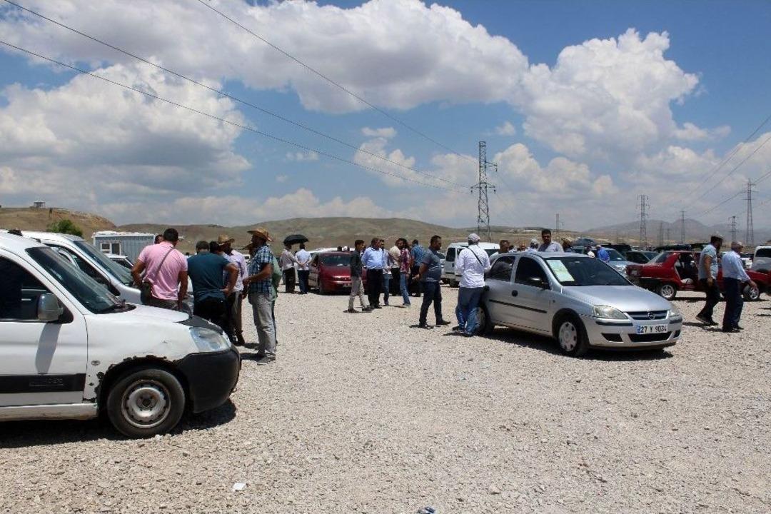 A&ccedil;ık Oto Pazarında Yaz Hareketliliği