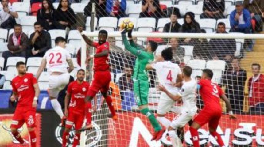 Spor Toto Süper Lig: Antalyaspor: 2 - Kayserispor: 1 (maç Sonucu)