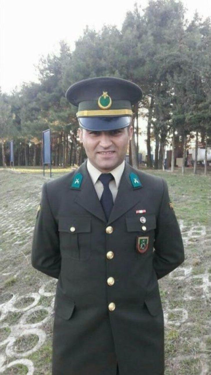 (duzeltme) Cumhurbaşkanı Erdoğan’ın Katıldığı Törenle Mezun Olan Astsubay, Trafik Kazasında Şehit Oldu G4