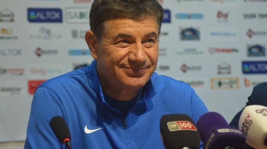 Balıkesirspor Baltok Teknik Direkt&ouml;r&uuml; Giray Bulak: