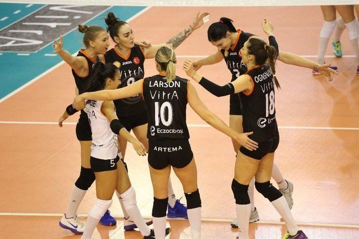 Eczacıbaşı Vitra, Bursa Büyükşehir Belediyspor’u 3-0’la Geçti G2