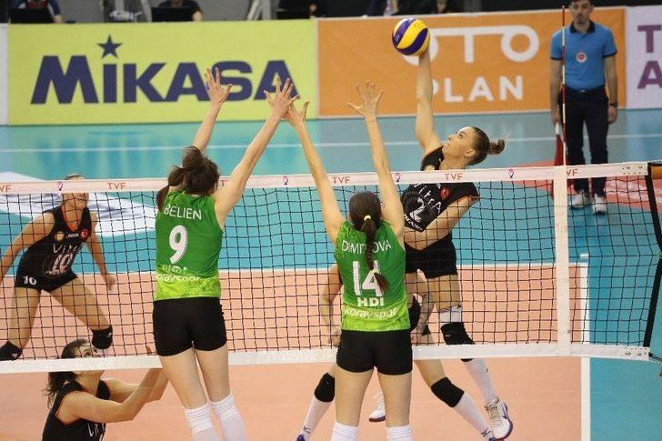 Eczacıbaşı Vitra, Bursa Büyükşehir Belediyspor’u 3-0’la Geçti G3