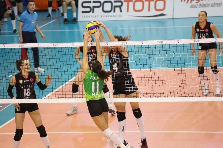 Eczacıbaşı Vitra, Bursa Büyükşehir Belediyspor’u 3-0’la Geçti G5