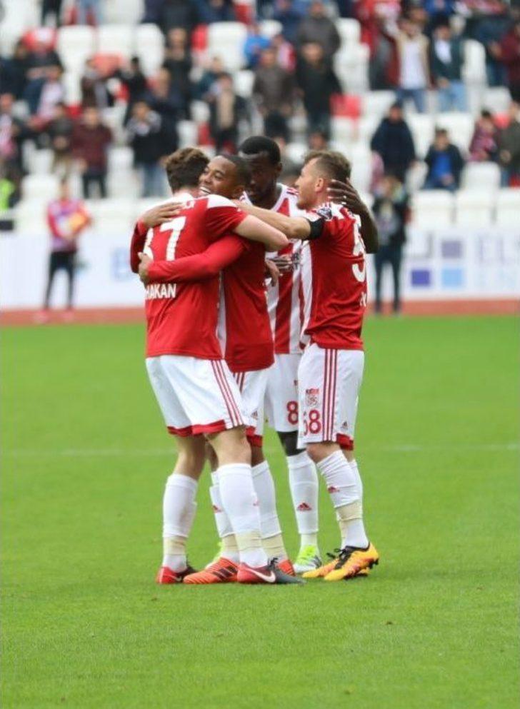 Spor Toto Süper Lig: Dg Sivasspor: 1 - Osmanlıspor: (ilk Yarı) G5