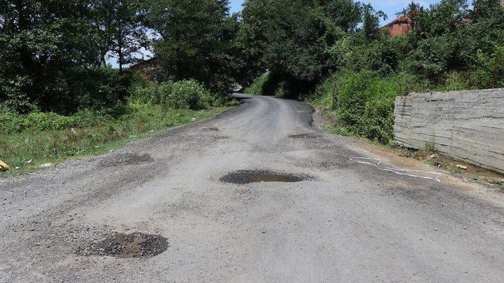 Bakırlık Köyü Sakinlerinden Bozuk Yol Tepkisi G4