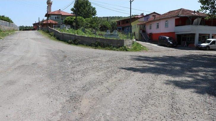 Bakırlık Köyü Sakinlerinden Bozuk Yol Tepkisi G5