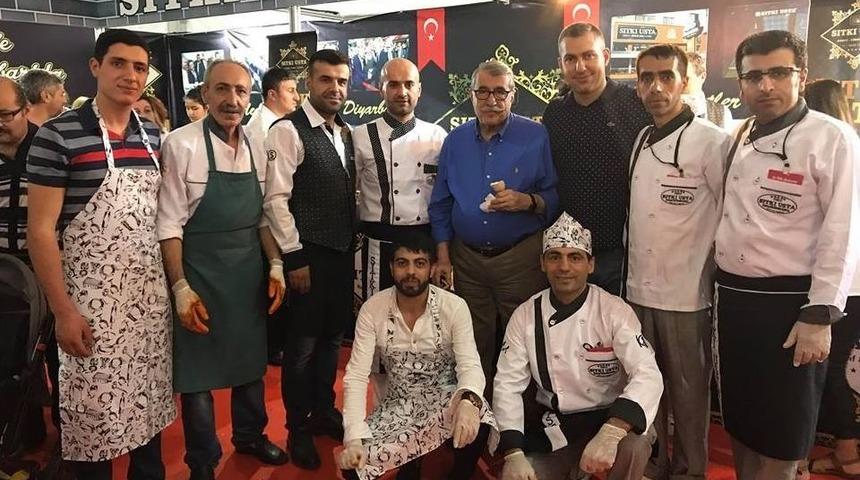 Festivalde Sıtkı Usta Rüzgarı