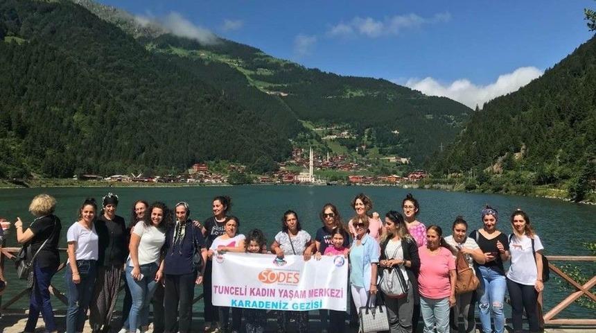 Tuncelili Kadınlar, Doğu Karadeniz&rsquo;i Gezdi