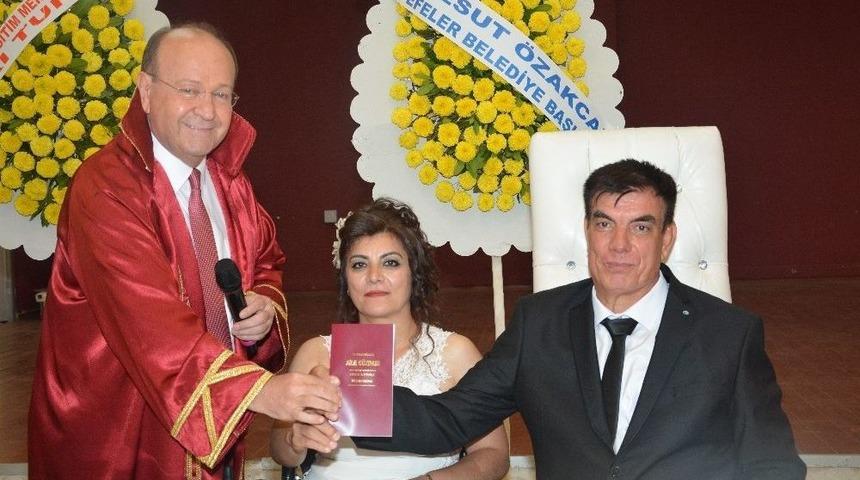 Engelli Çift, Başkan Özakcan’ın İmzası İle Dünya Evine Girdi