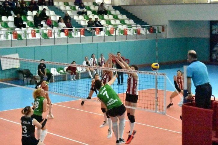 Salihli Belediyespor Filede 5. Sette Kaybetti G2