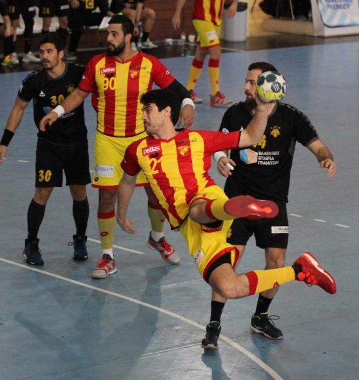 Challenge Cup: Aek: 32 - Göztepe: 23 G2