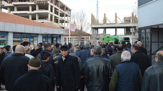 Yanarak Ölen Kadının Cenazesi Defnedildi