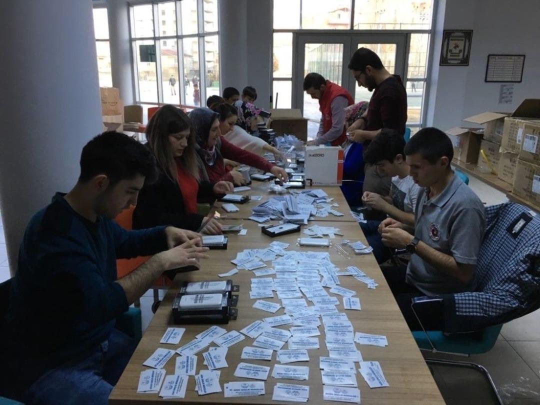 Gen&ccedil;lik Merkezlerinden Mehmet&ccedil;iğe Moral Desteği