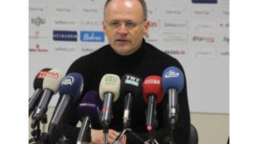 Buz: "robinho Fakt&ouml;r&uuml; &Ouml;n Plana &Ccedil;ıktı"